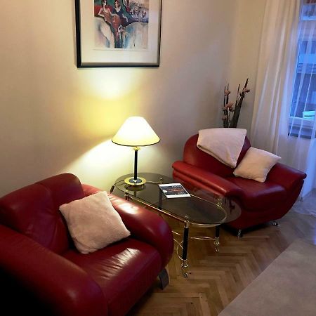 Apartament "Cleopatra 5" Przy Rynku Z Parkingiem, Faktury Vat Apartman Kielce Kültér fotó