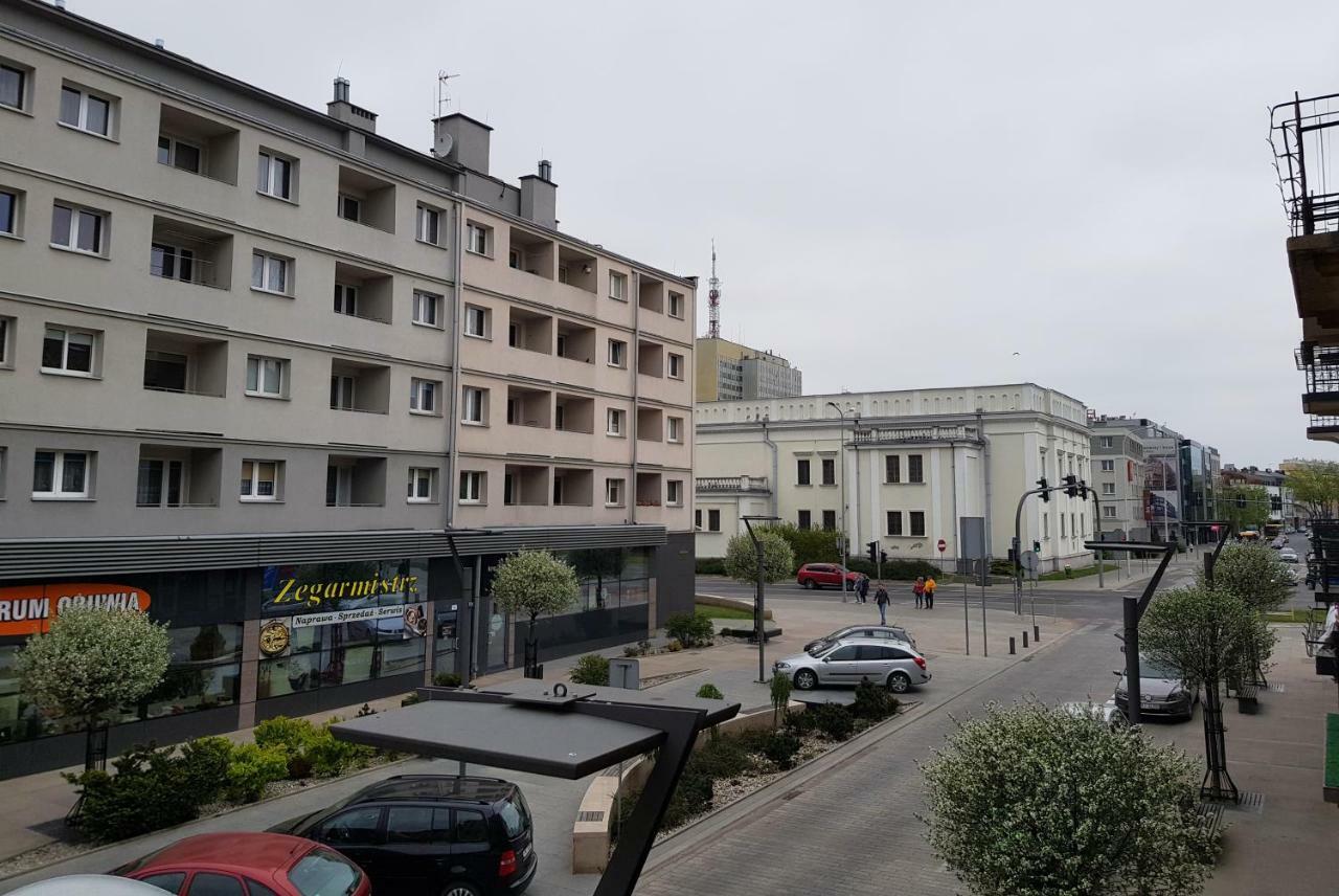 Apartament "Cleopatra 5" Przy Rynku Z Parkingiem, Faktury Vat Apartman Kielce Kültér fotó