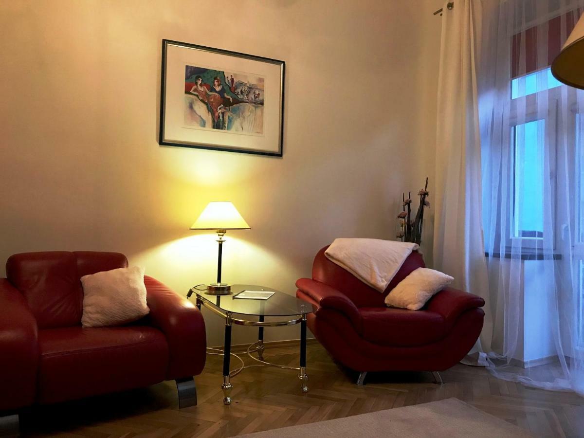 Apartament "Cleopatra 5" Przy Rynku Z Parkingiem, Faktury Vat Apartman Kielce Kültér fotó