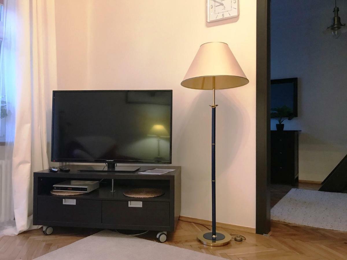 Apartament "Cleopatra 5" Przy Rynku Z Parkingiem, Faktury Vat Apartman Kielce Kültér fotó