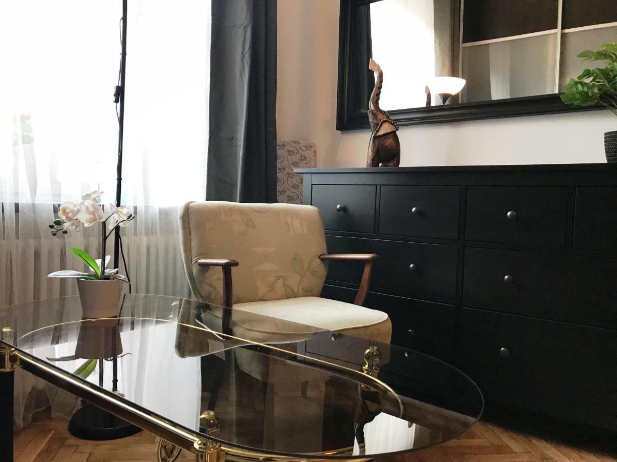 Apartament "Cleopatra 5" Przy Rynku Z Parkingiem, Faktury Vat Apartman Kielce Kültér fotó