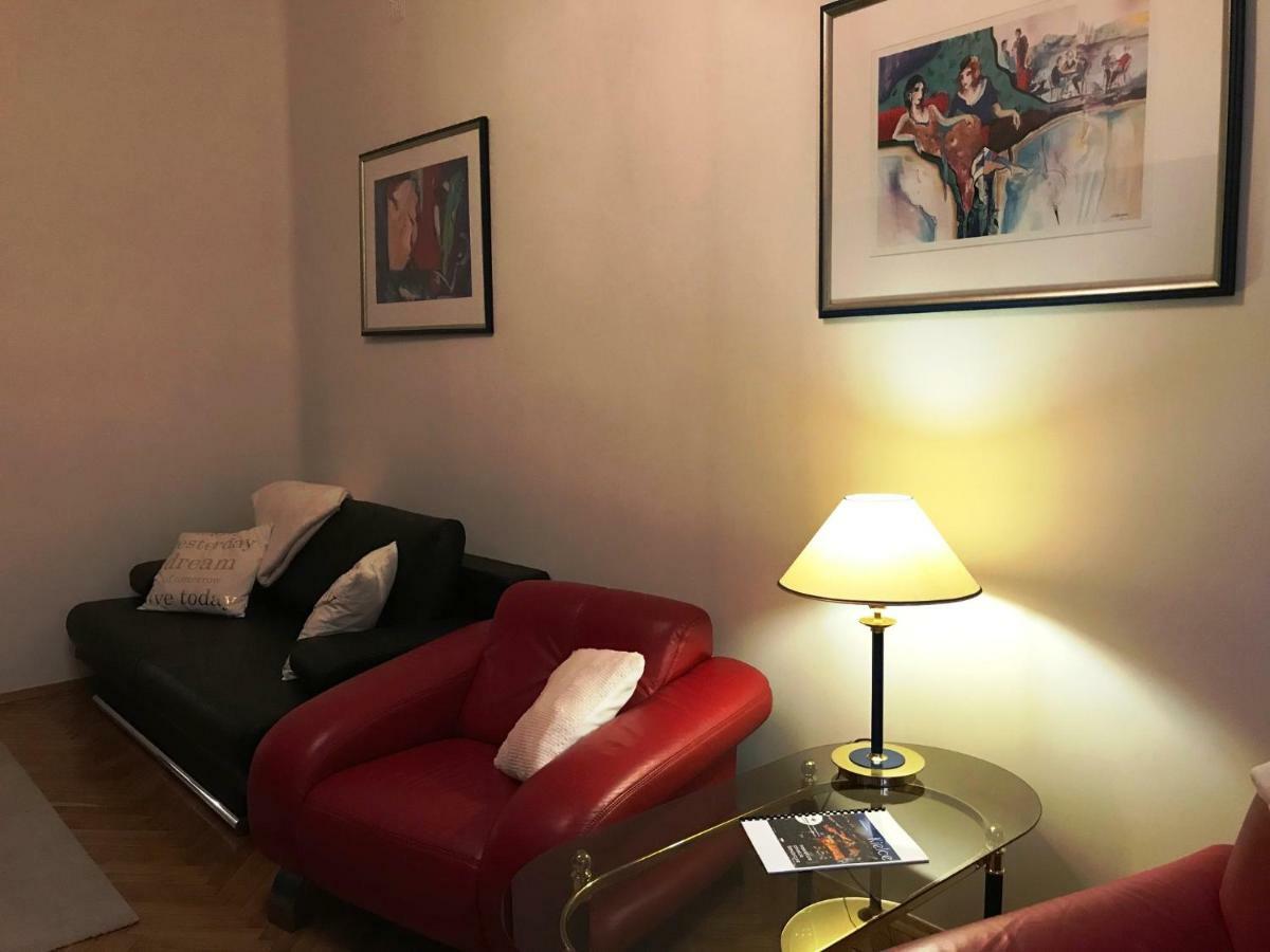 Apartament "Cleopatra 5" Przy Rynku Z Parkingiem, Faktury Vat Apartman Kielce Kültér fotó
