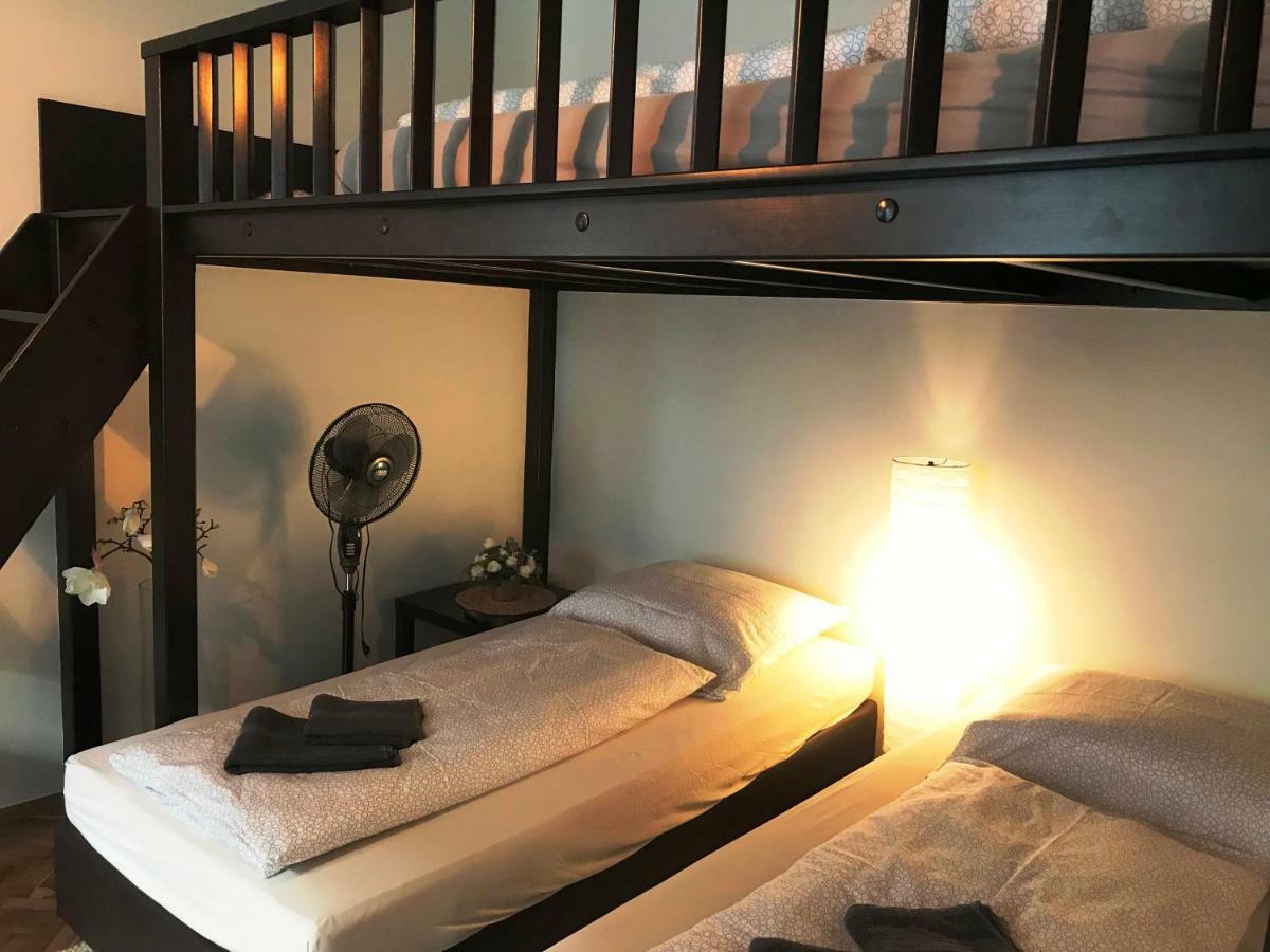 Apartament "Cleopatra 5" Przy Rynku Z Parkingiem, Faktury Vat Apartman Kielce Kültér fotó