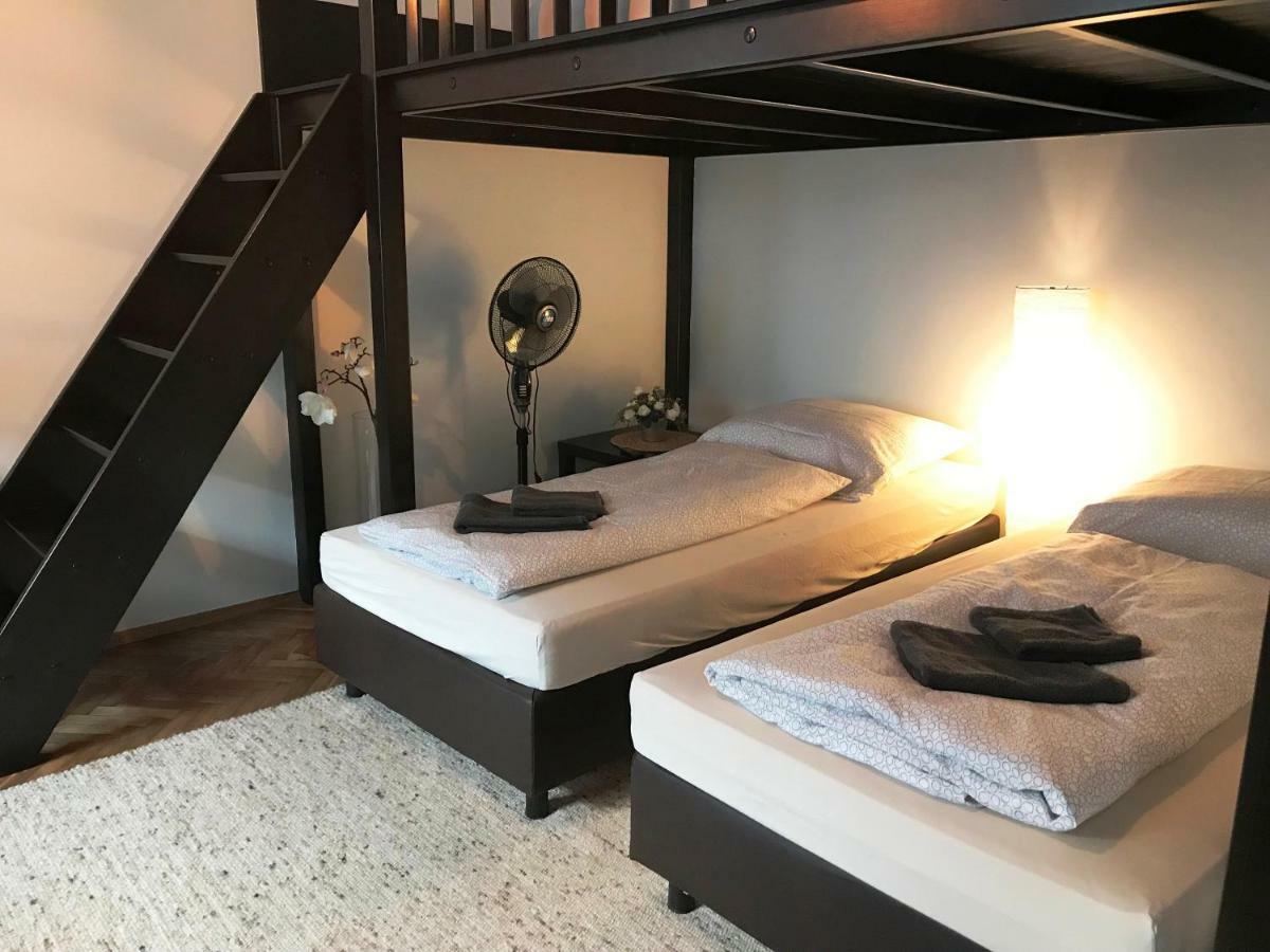 Apartament "Cleopatra 5" Przy Rynku Z Parkingiem, Faktury Vat Apartman Kielce Kültér fotó