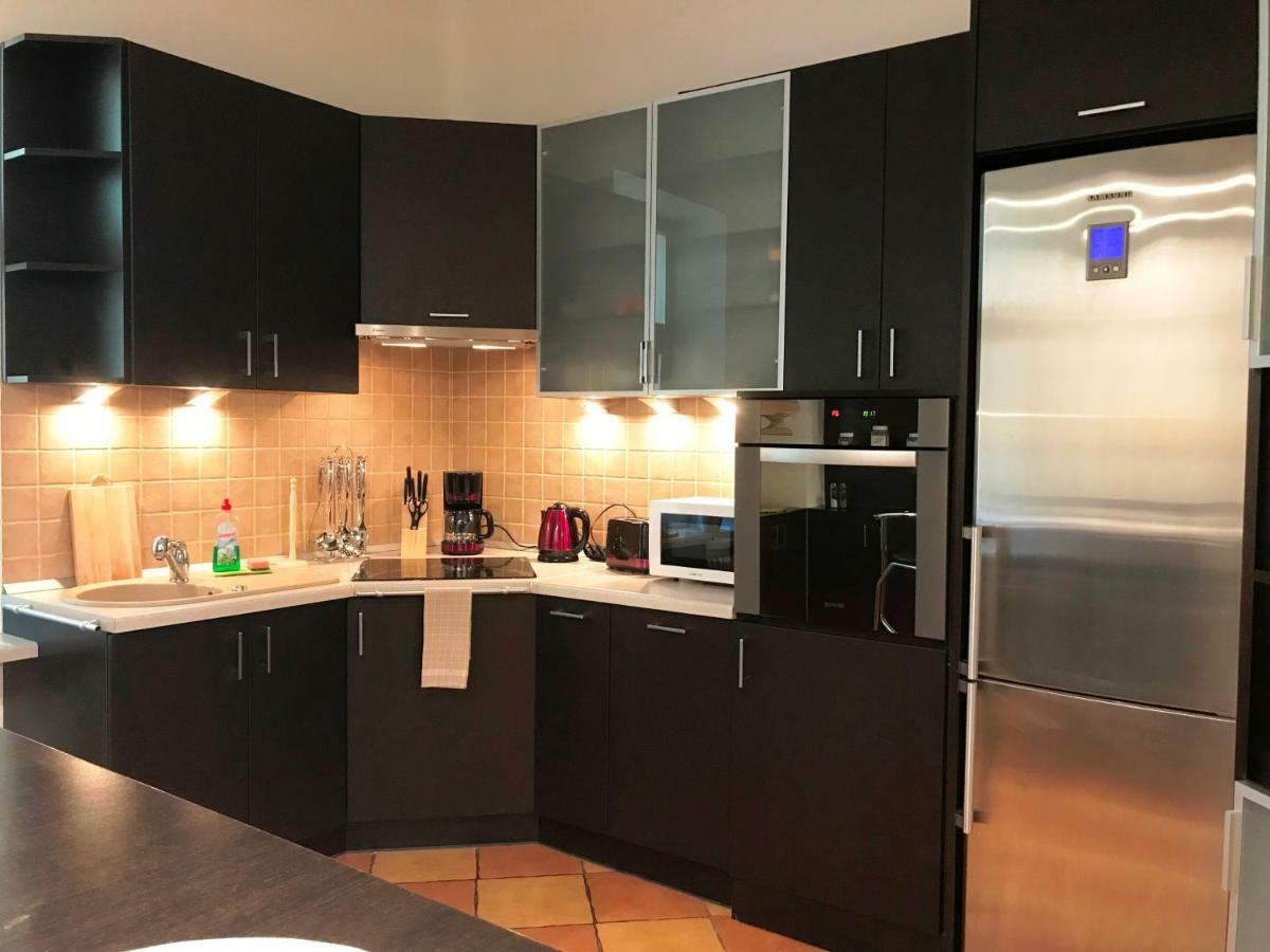 Apartament "Cleopatra 5" Przy Rynku Z Parkingiem, Faktury Vat Apartman Kielce Kültér fotó